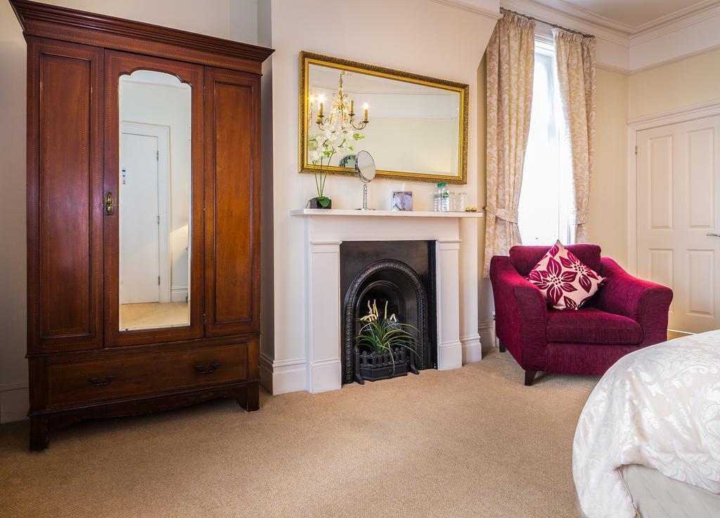 Surbiton Villiers Lodge מראה חיצוני תמונה